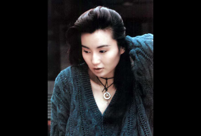 Cũng năm 1983, Mạn Ngọc đại diện cho Hong Kong tham gia cuộc thi Hoa hậu thế giới tổ chức tại Anh 